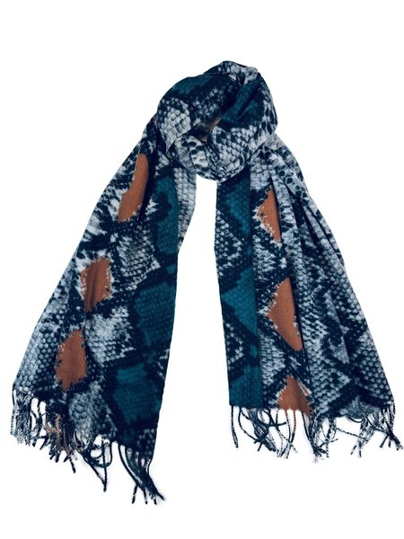 flauschiger Schal schwarz/weiß Rautenmuster Modeschal